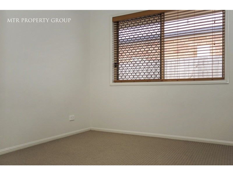 11 Sandalwood Street, Heathwood QLD 4110