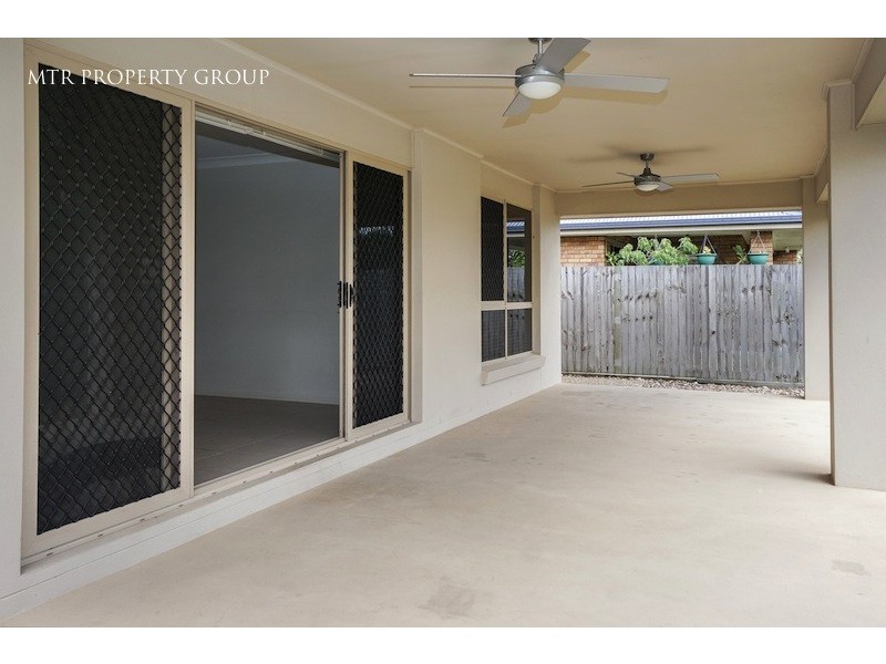 11 Sandalwood Street, Heathwood QLD 4110