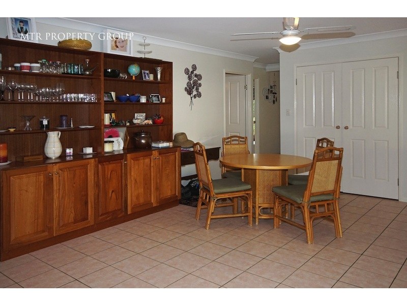 8 Tenterfield Place, Forest Lake QLD 4078