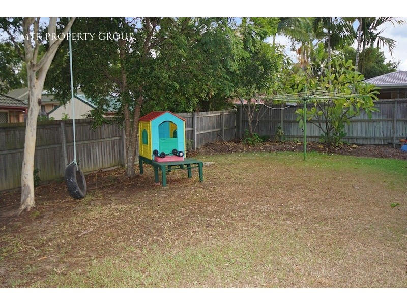 8 Tenterfield Place, Forest Lake QLD 4078