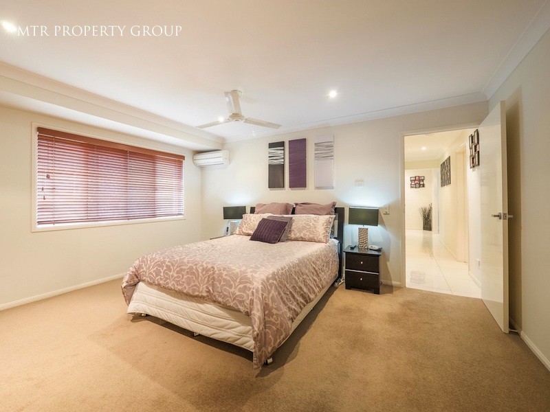 20 Barrier Place, Forest Lake QLD 4078