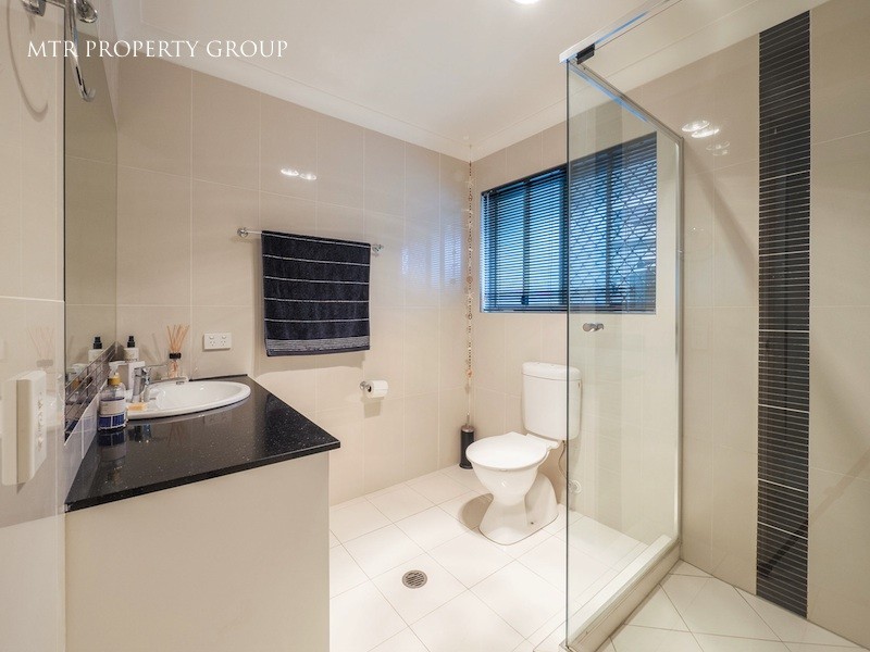 20 Barrier Place, Forest Lake QLD 4078