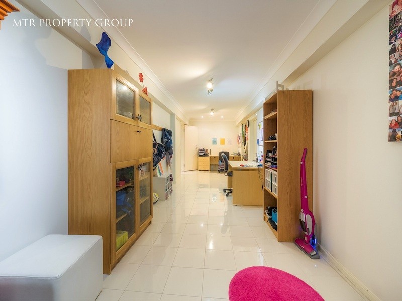 20 Barrier Place, Forest Lake QLD 4078