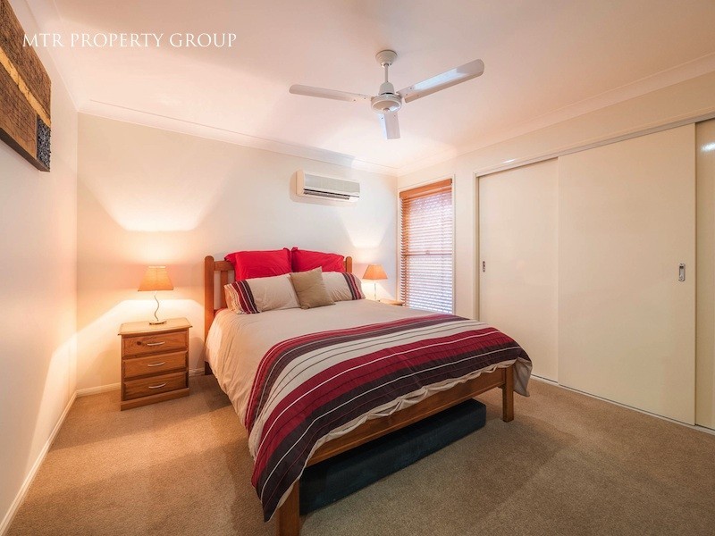 20 Barrier Place, Forest Lake QLD 4078