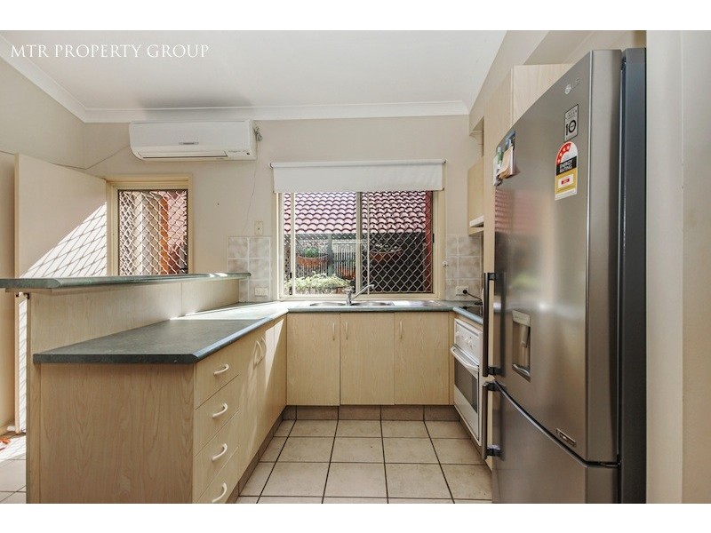 35 Acorn Circuit, Forest Lake QLD 4078