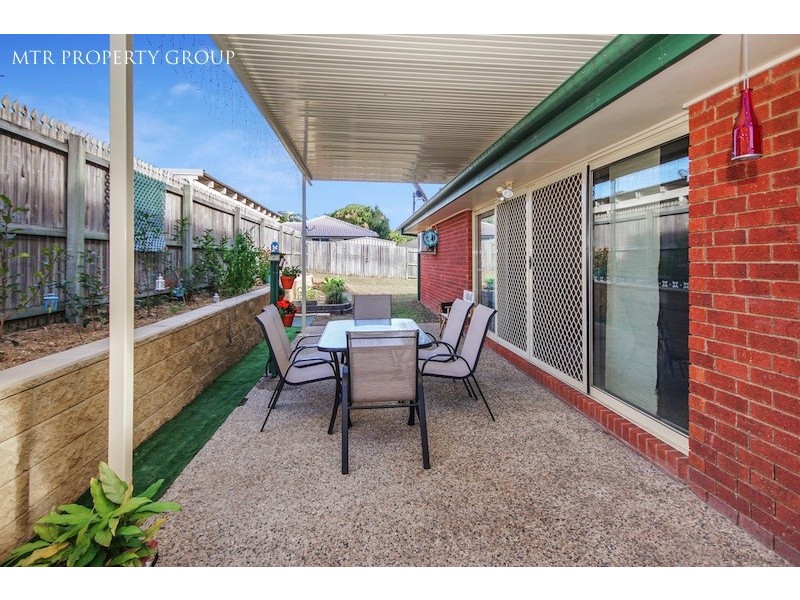 35 Acorn Circuit, Forest Lake QLD 4078