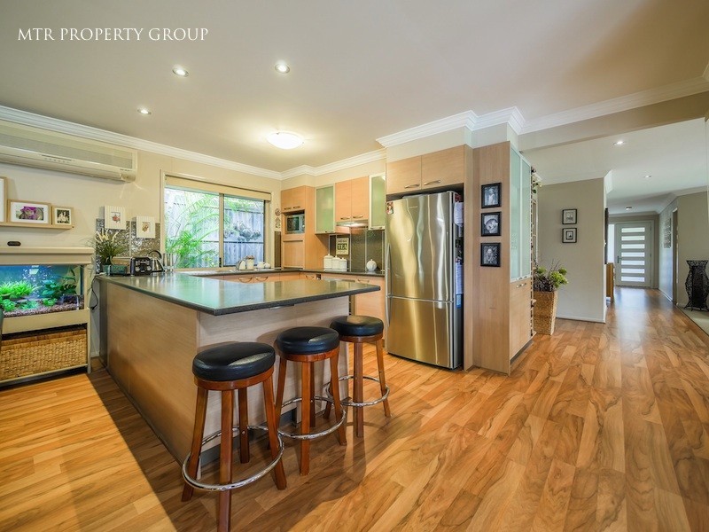 24 Prospect Crescent, Forest Lake QLD 4078