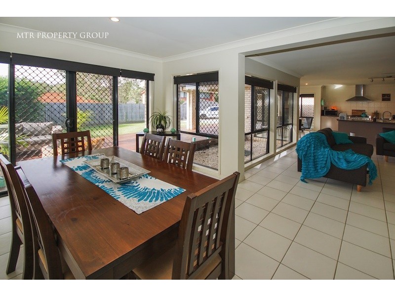 3 Kenny Close, Forest Lake QLD 4078