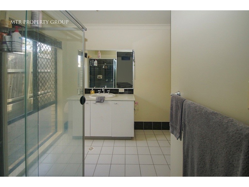 3 Kenny Close, Forest Lake QLD 4078