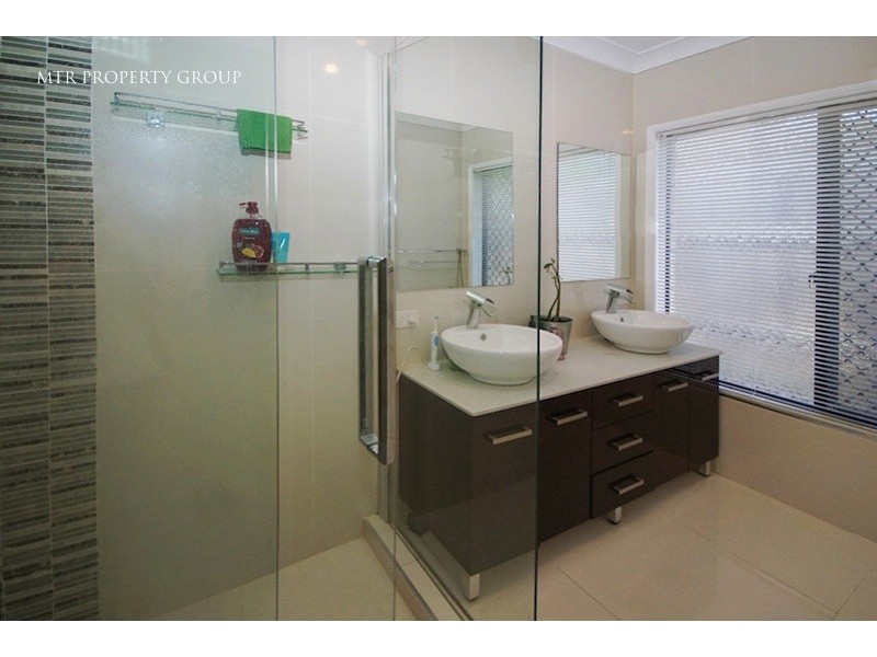 3 Kenny Close, Forest Lake QLD 4078