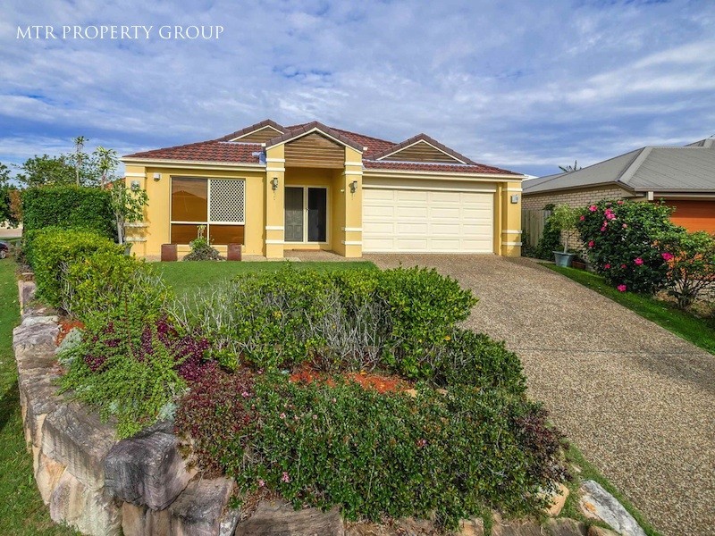 4 Montville Place, Forest Lake QLD 4078