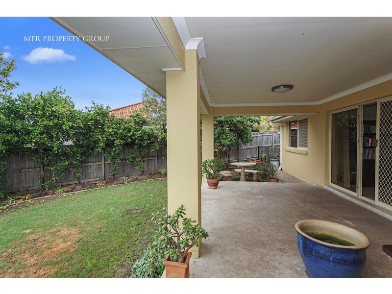 4 Montville Place, Forest Lake QLD 4078