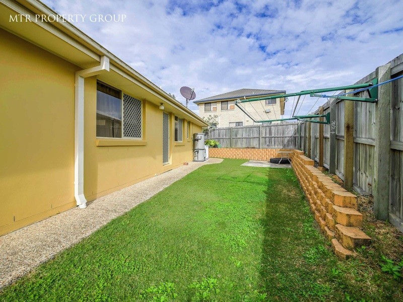 4 Montville Place, Forest Lake QLD 4078