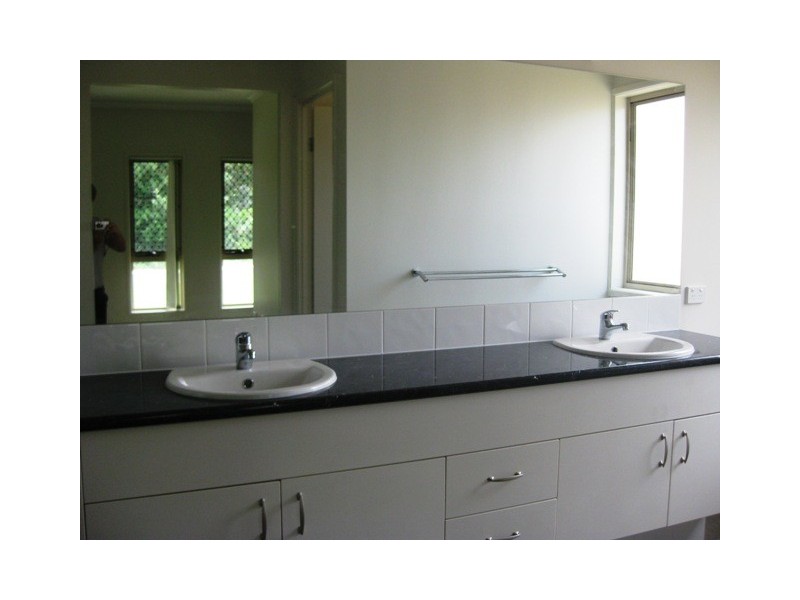 9 Gardenia Place, Bridgeman Downs QLD 4035