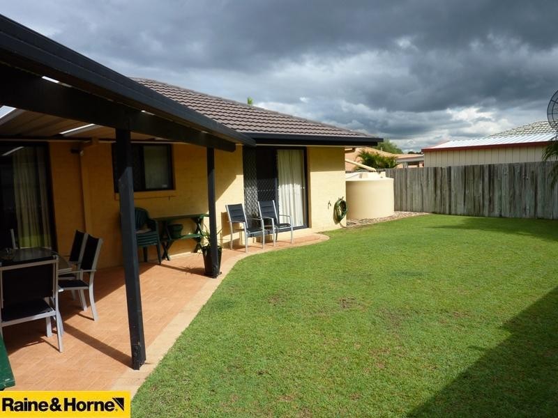 11 Johnston Place, Bracken Ridge QLD 4017