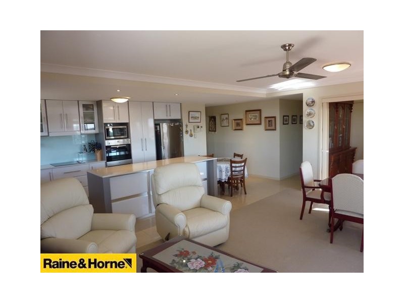 Unit 10 11 Dix Street, Redcliffe QLD 4020
