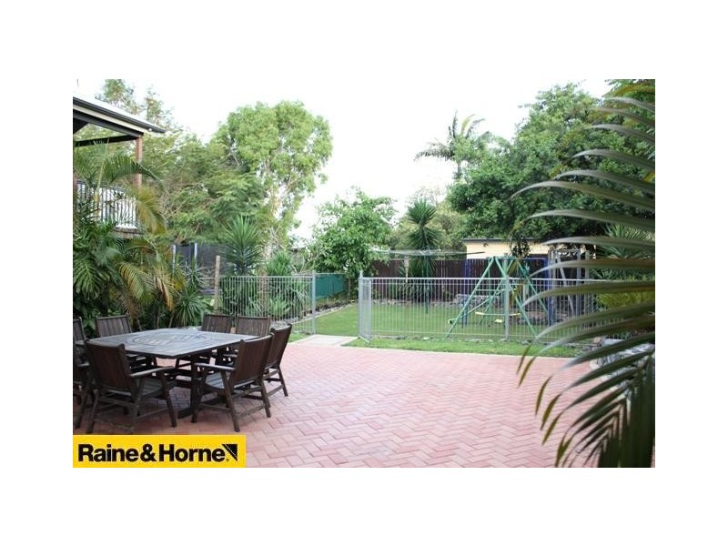 11 Duke St, Brighton QLD 4017