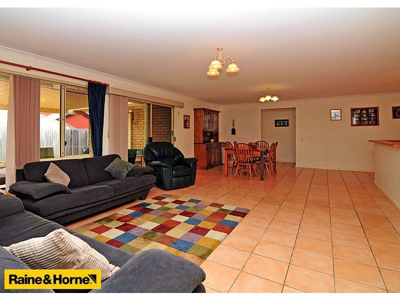 17 Michael Place, Bracken Ridge QLD 4017