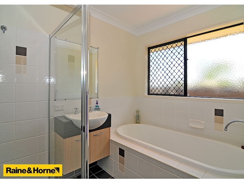 33 Whyalla Close, Bracken Ridge QLD 4017