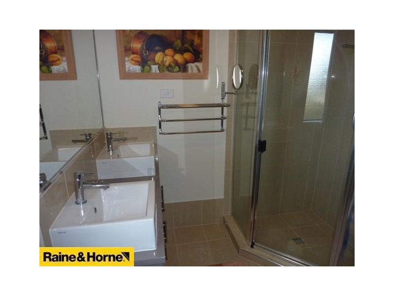 Unit 10 / 11 Dix Street, Redcliffe QLD 4020