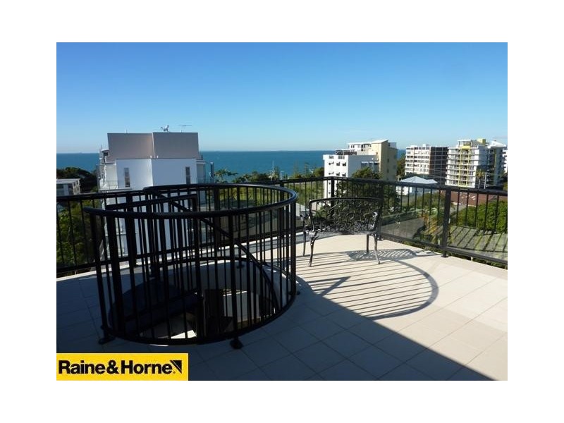 Unit 10 / 11 Dix Street, Redcliffe QLD 4020