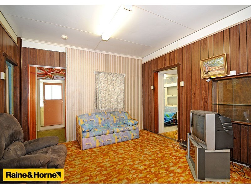124 Friday St, Shorncliffe QLD 4017