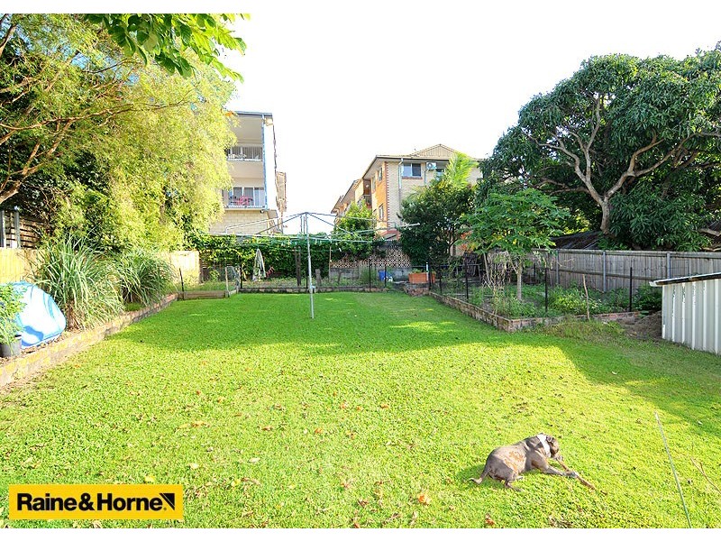 14 Sammells Drive, Chermside QLD 4032