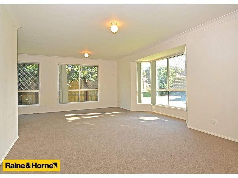 4 Jarrah Place, Fitzgibbon QLD 4018