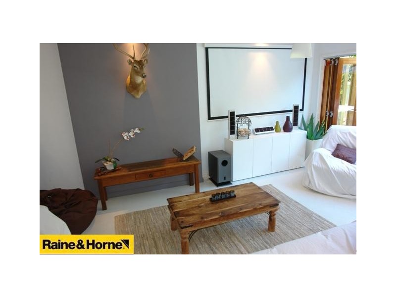 9 Hardiman Street, Woody Point QLD 4019