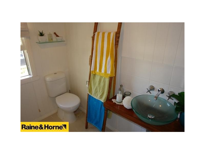 9 Hardiman Street, Woody Point QLD 4019