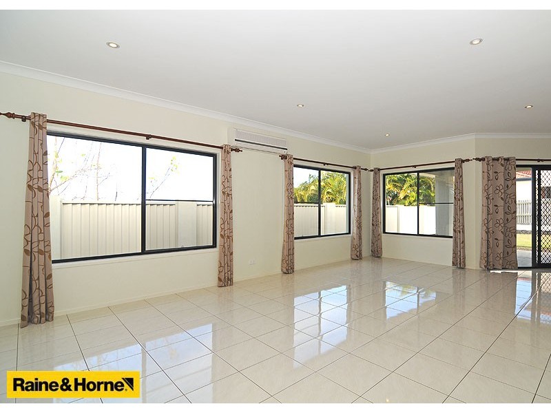 7 Poznik Close, Bracken Ridge QLD 4017