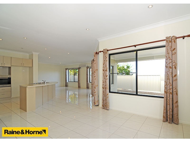 7 Poznik Close, Bracken Ridge QLD 4017