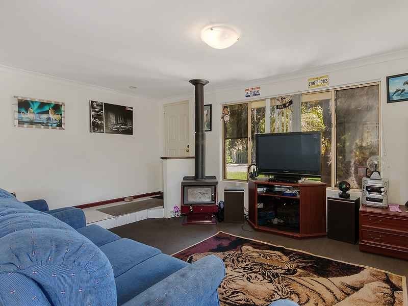 51 Inverness Drive, Meadow Springs WA 6210