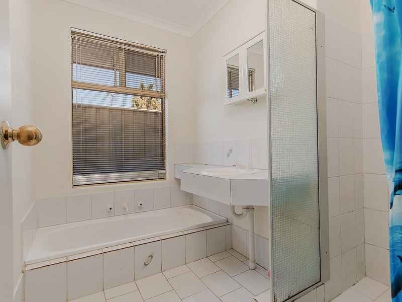 51 Inverness Drive, Meadow Springs WA 6210