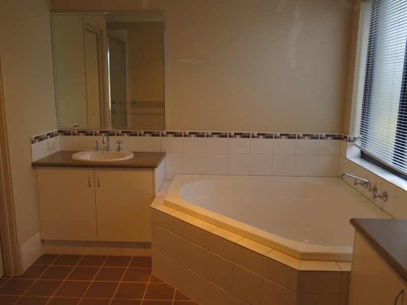 29 Indiana Parade, Singleton WA 6175