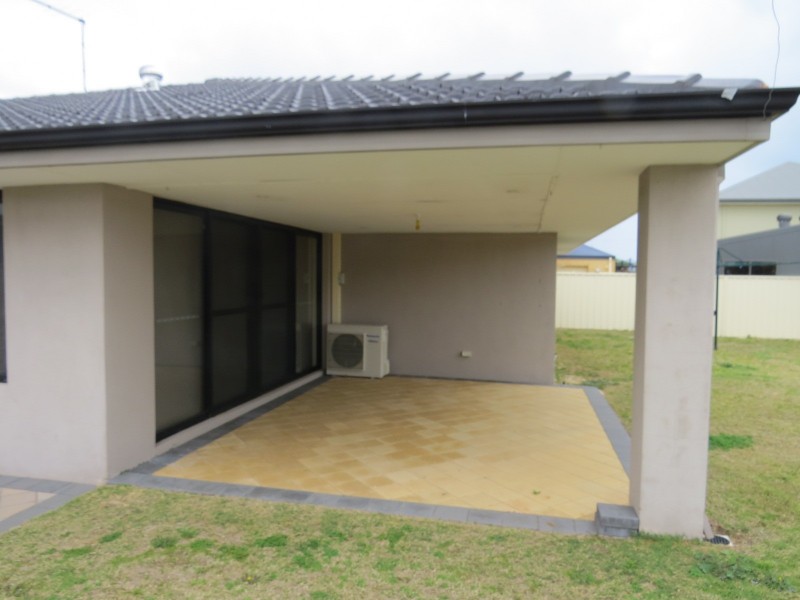 29 Indiana Parade, Singleton WA 6175