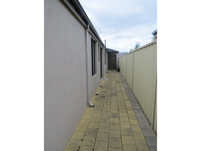 29 Indiana Parade, Singleton WA 6175