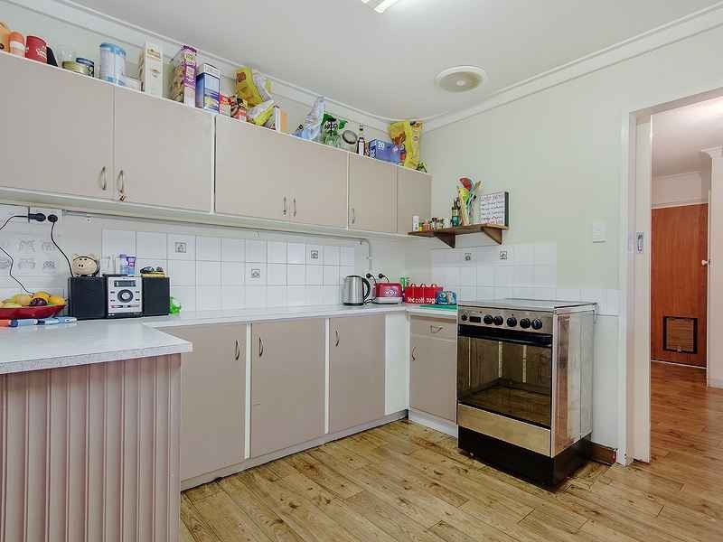 9 Kingdon Street, Mandurah WA 6210