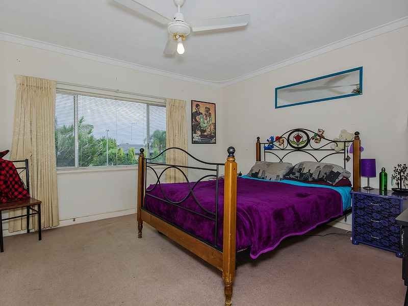 9 Kingdon Street, Mandurah WA 6210