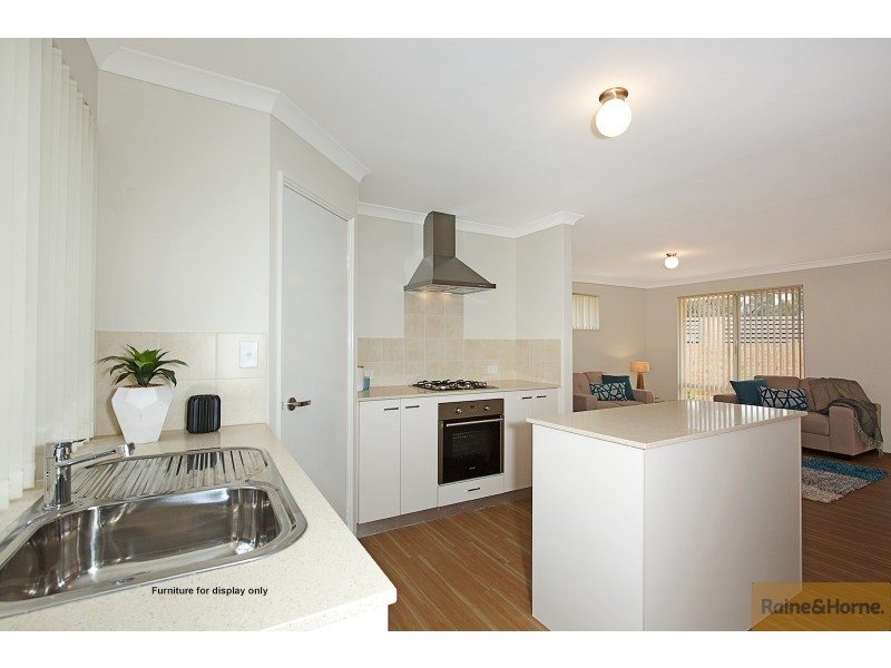 Unit 1/22 Kwella Entrance, Greenfields WA 6210