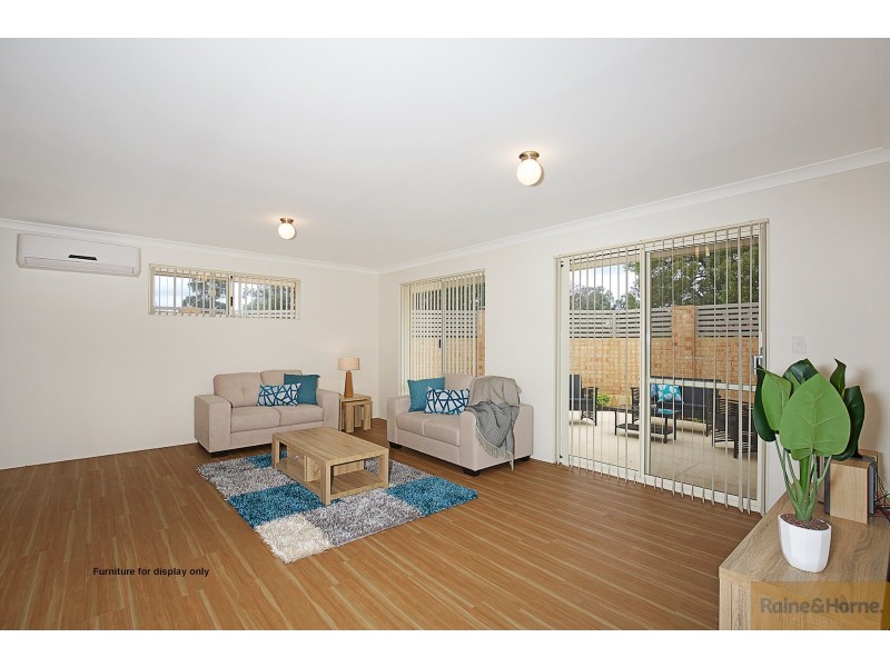 Unit 1/22 Kwella Entrance, Greenfields WA 6210