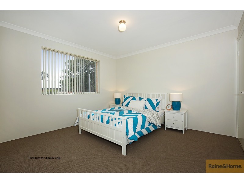 Unit 1/22 Kwella Entrance, Greenfields WA 6210