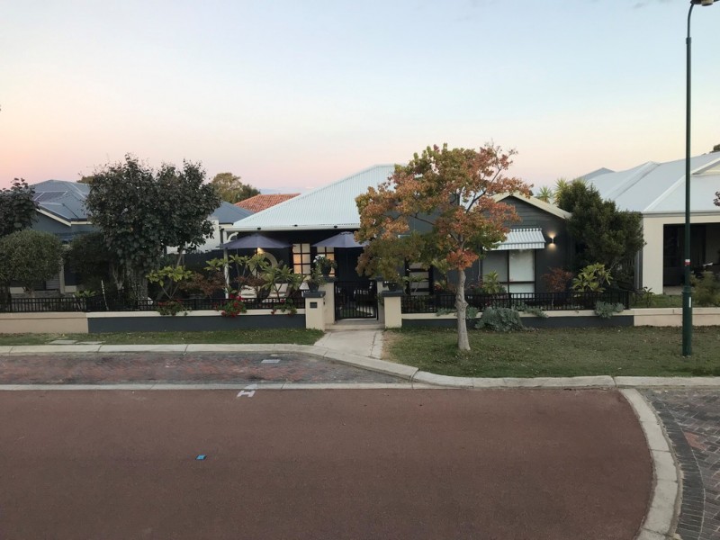 3 Gracilis View, Dudley Park WA 6210