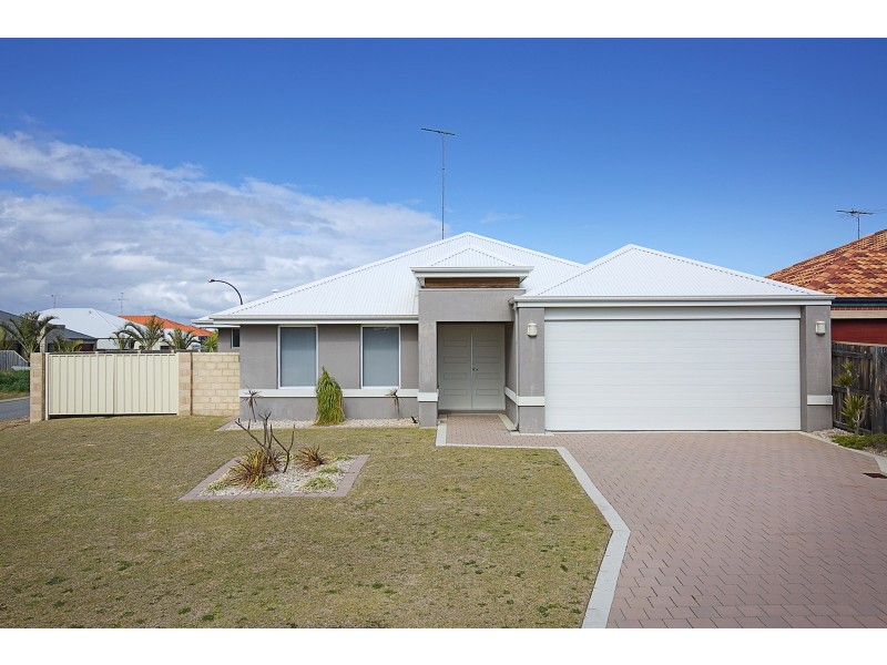 18 Adriana Way, Halls Head WA 6210