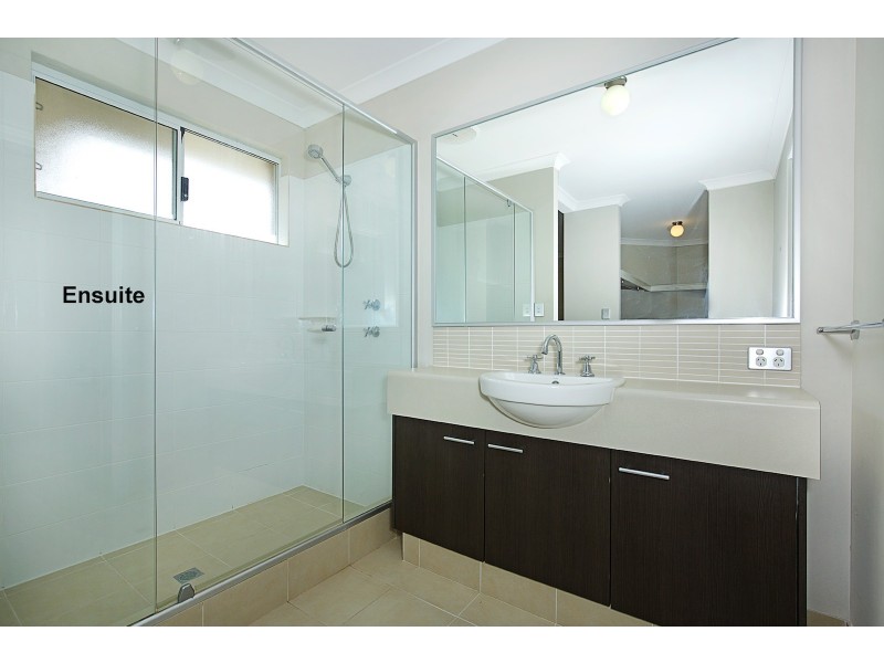 18 Adriana Way, Halls Head WA 6210