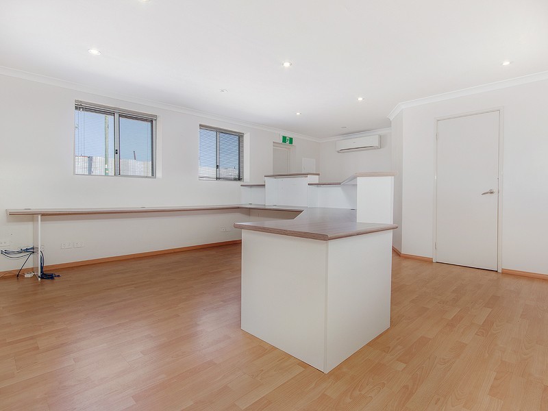 23 Thornborough Road, Greenfields WA 6210