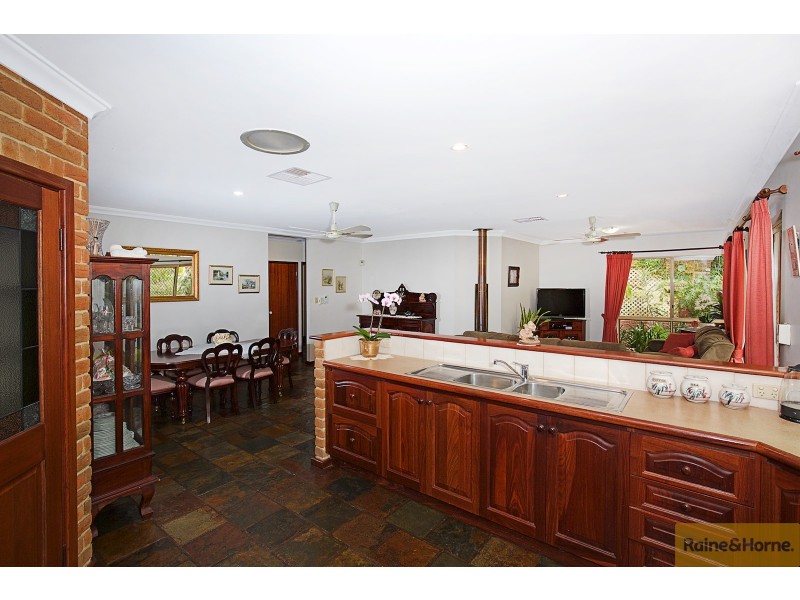 9 Bucentaur Place, Halls Head WA 6210