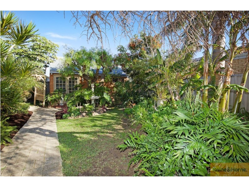 9 Bucentaur Place, Halls Head WA 6210