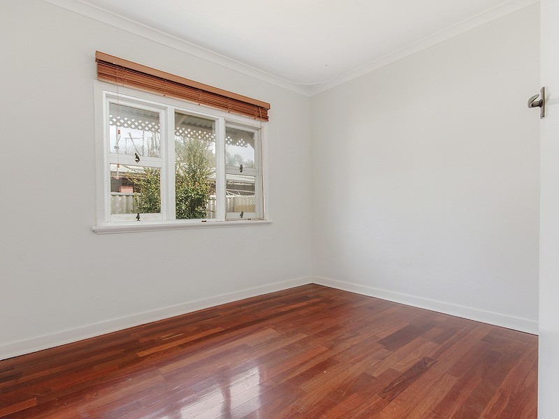 50 Wyeree Road, Mandurah WA 6210