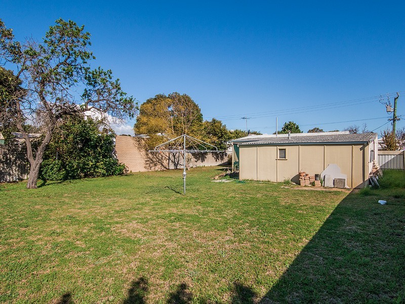 50 Wyeree Road, Mandurah WA 6210